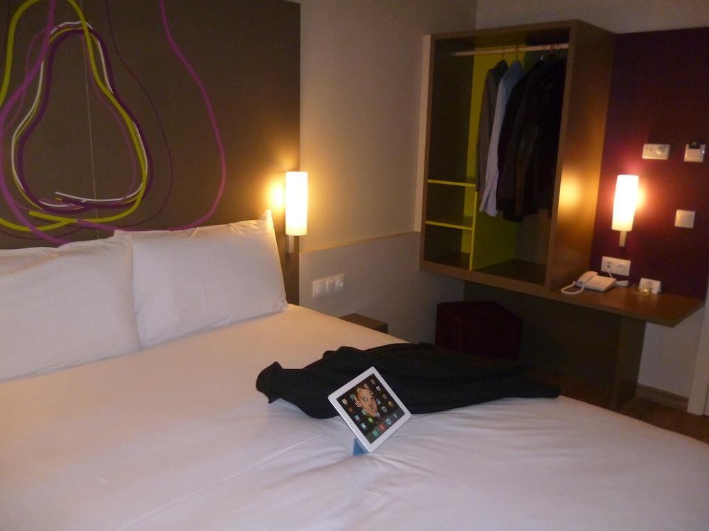 Hotel Ibis Styles Lleida Торрефаррера Экстерьер фото