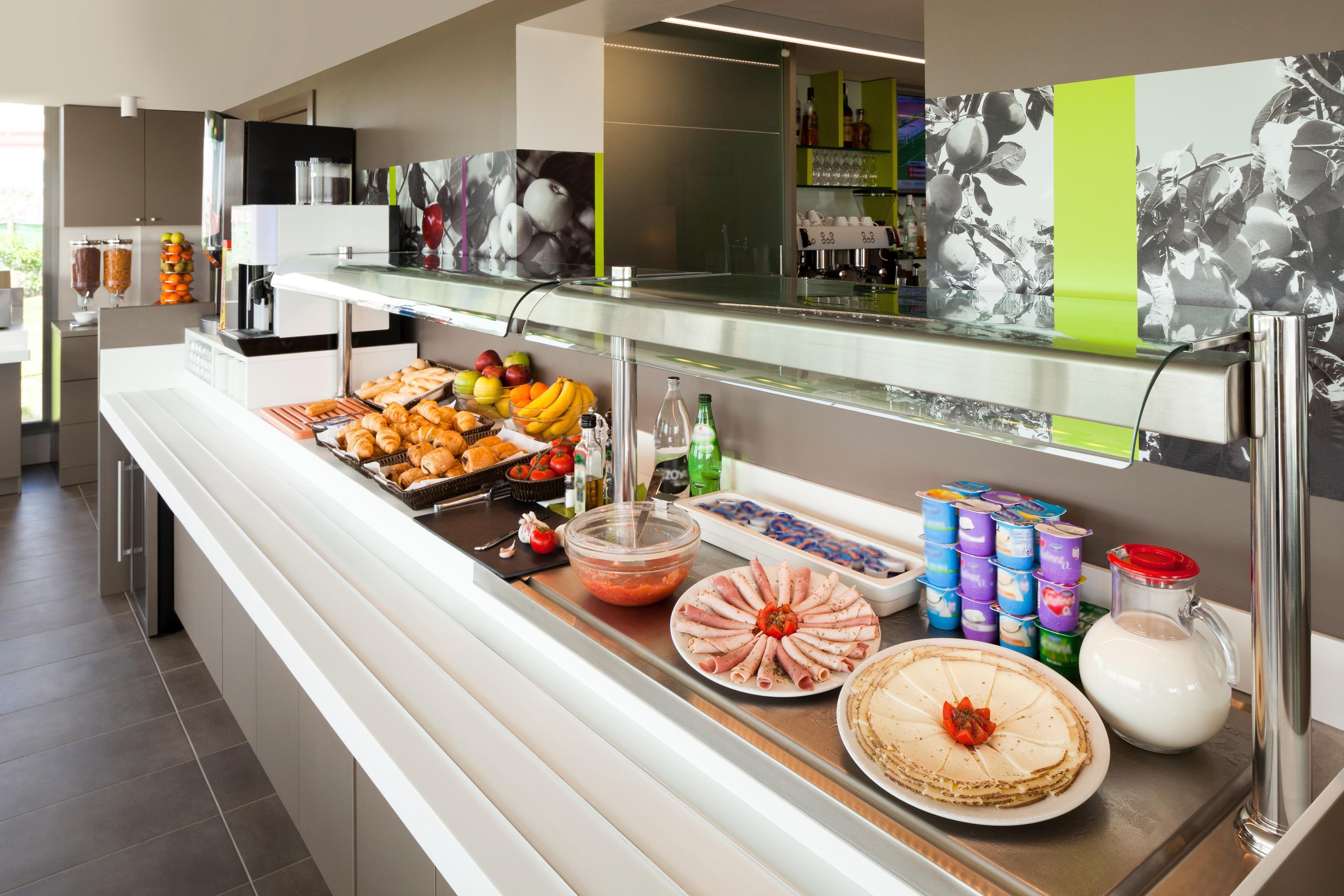 Hotel Ibis Styles Lleida Торрефаррера Экстерьер фото
