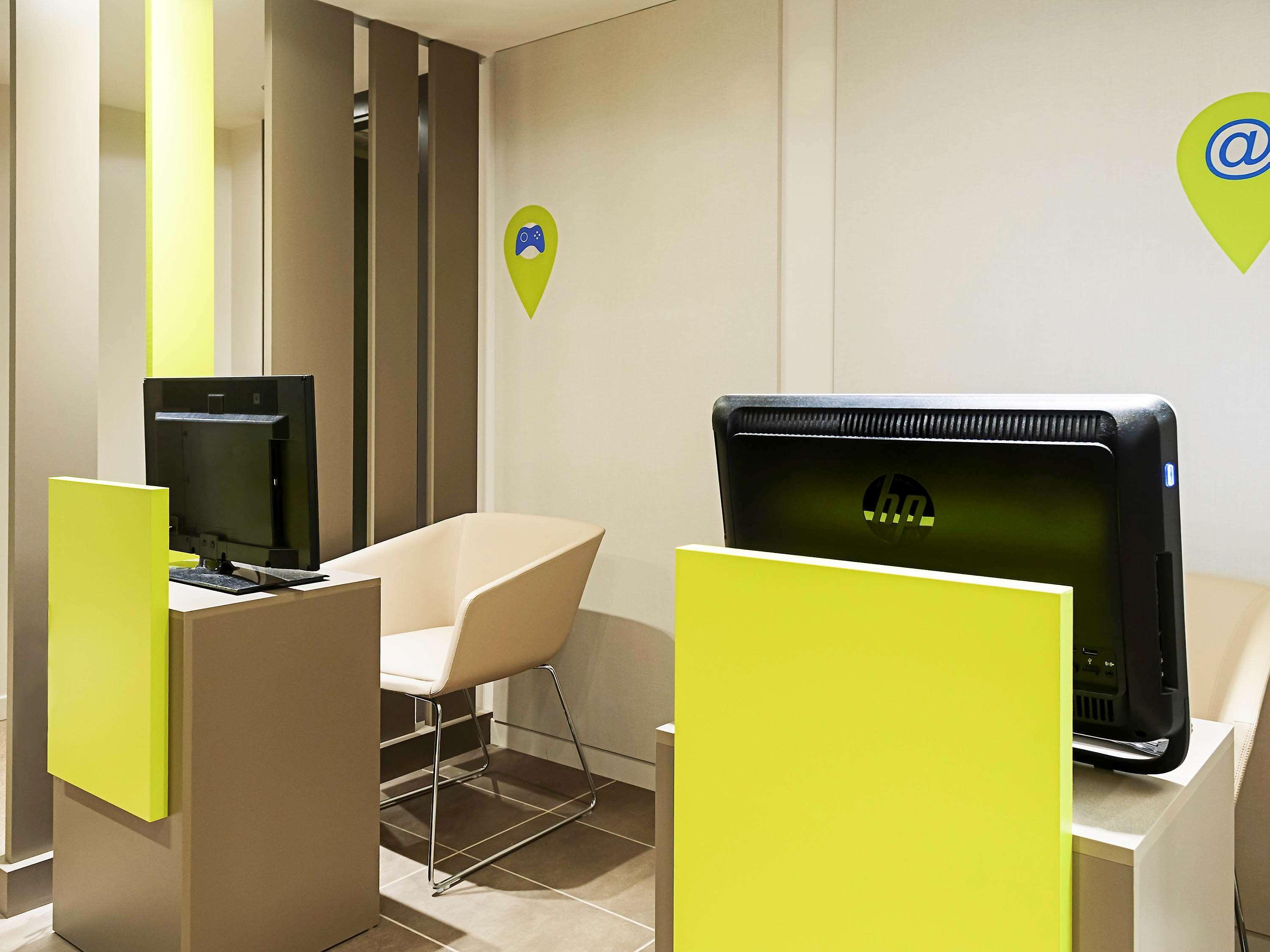 Hotel Ibis Styles Lleida Торрефаррера Экстерьер фото