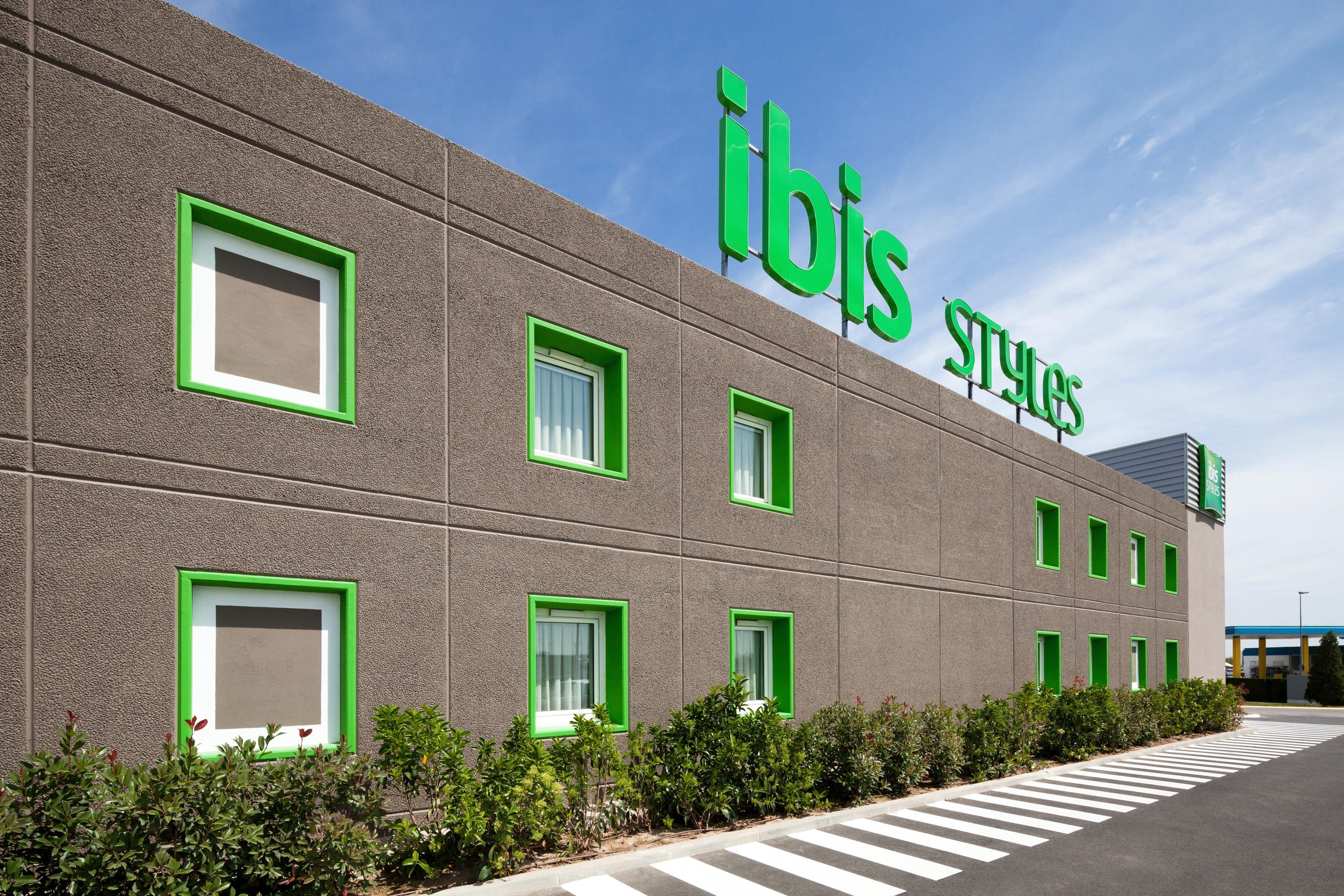 Hotel Ibis Styles Lleida Торрефаррера Экстерьер фото
