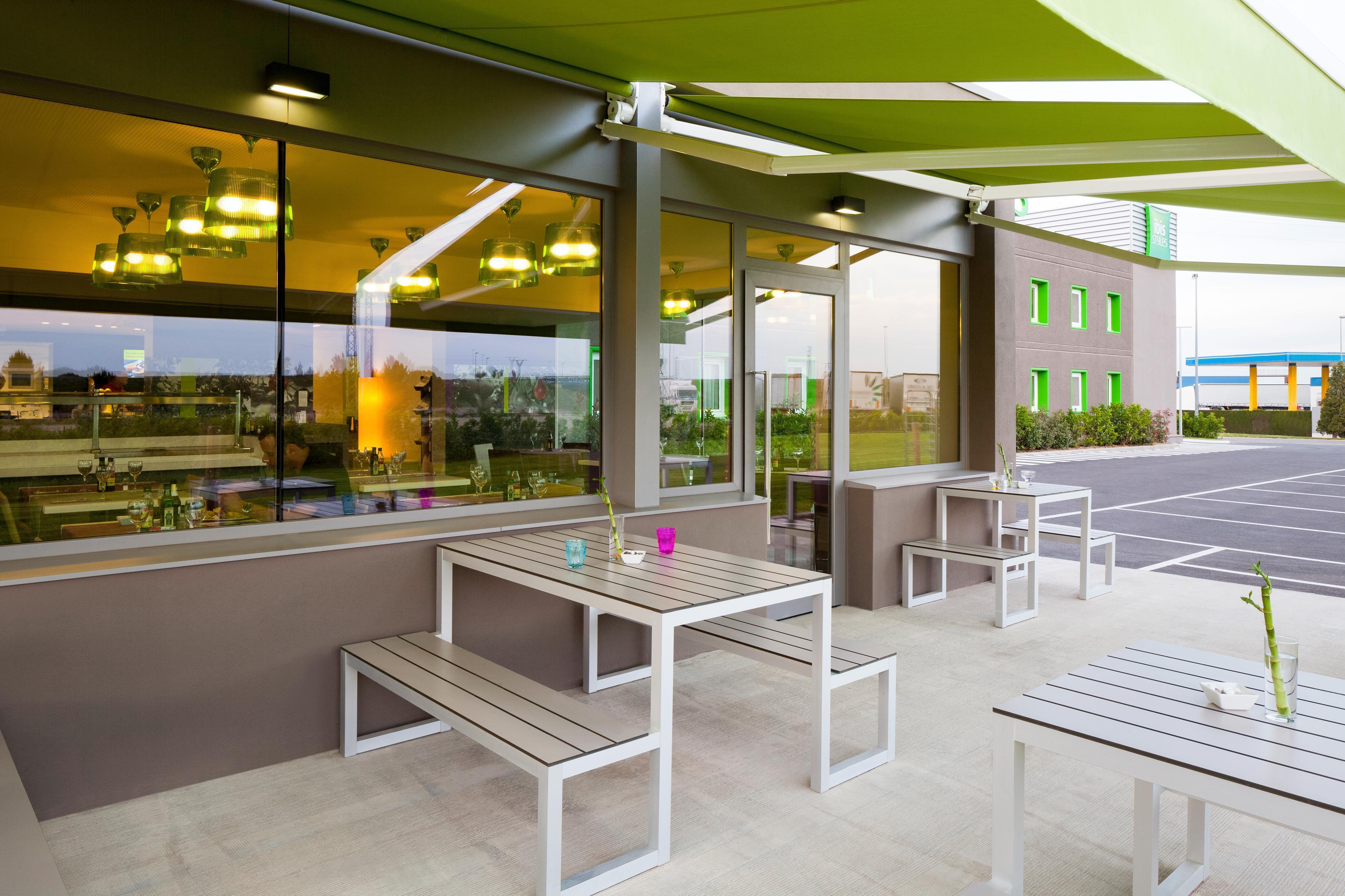 Hotel Ibis Styles Lleida Торрефаррера Экстерьер фото