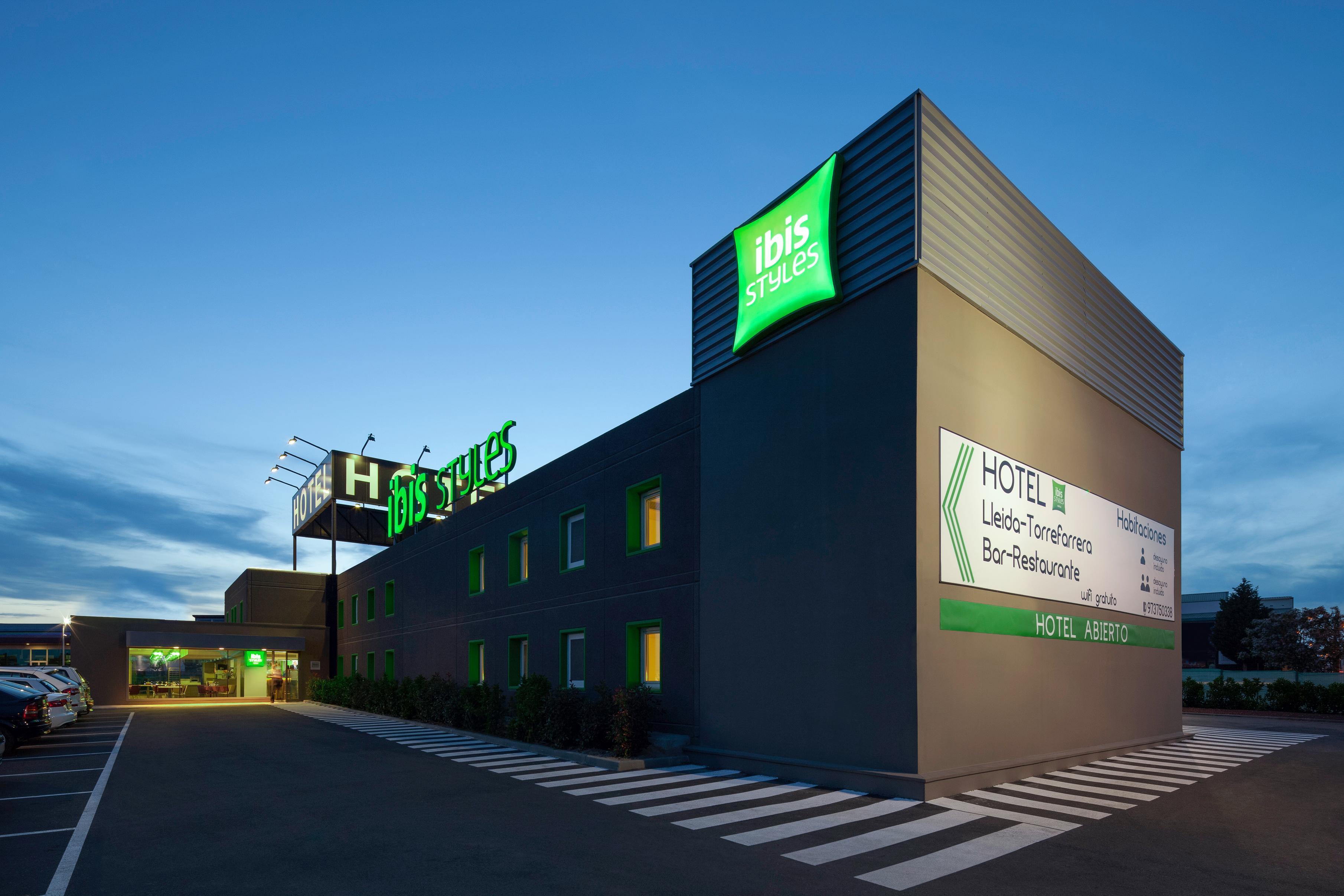 Hotel Ibis Styles Lleida Торрефаррера Экстерьер фото