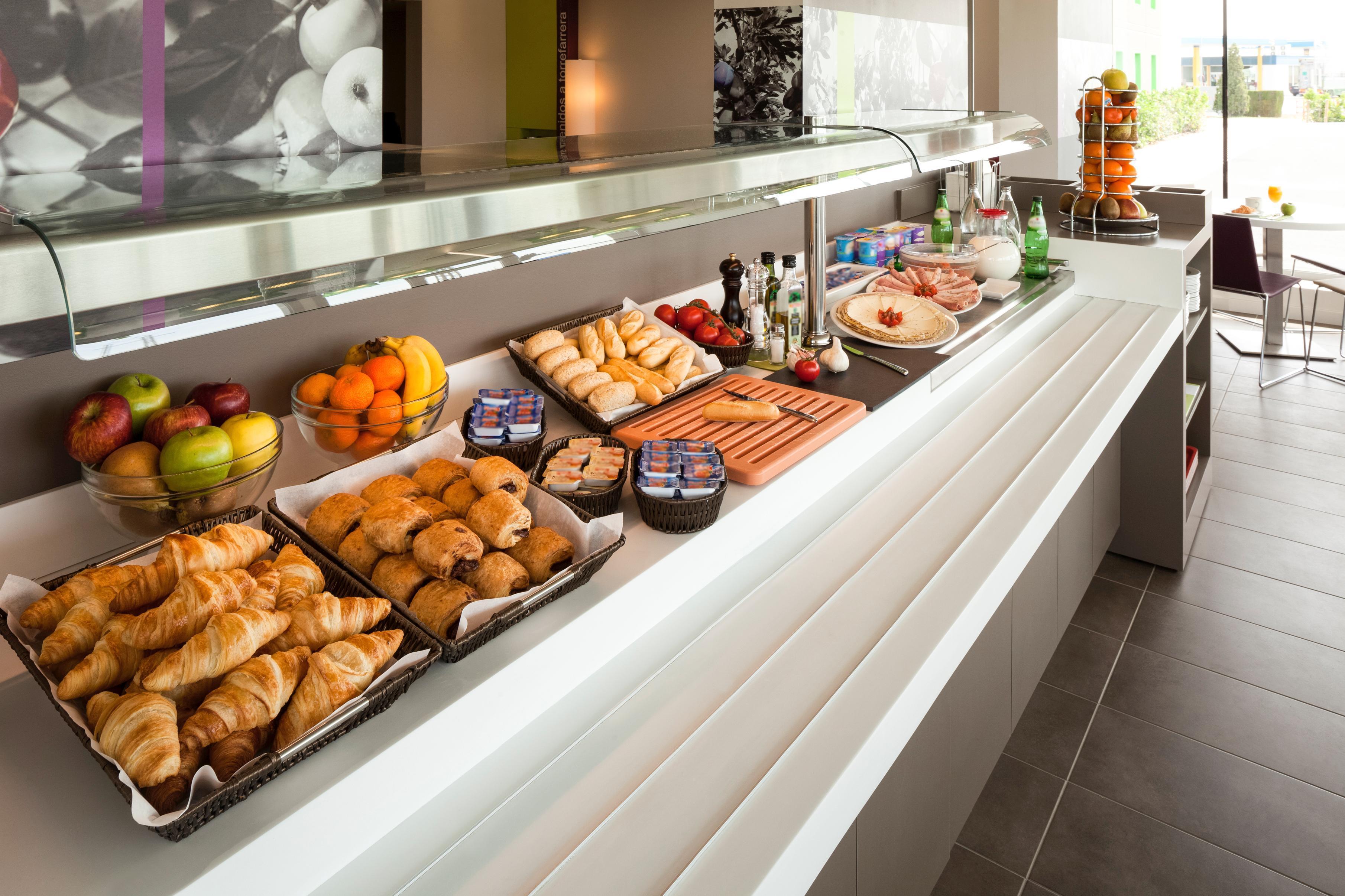 Hotel Ibis Styles Lleida Торрефаррера Экстерьер фото