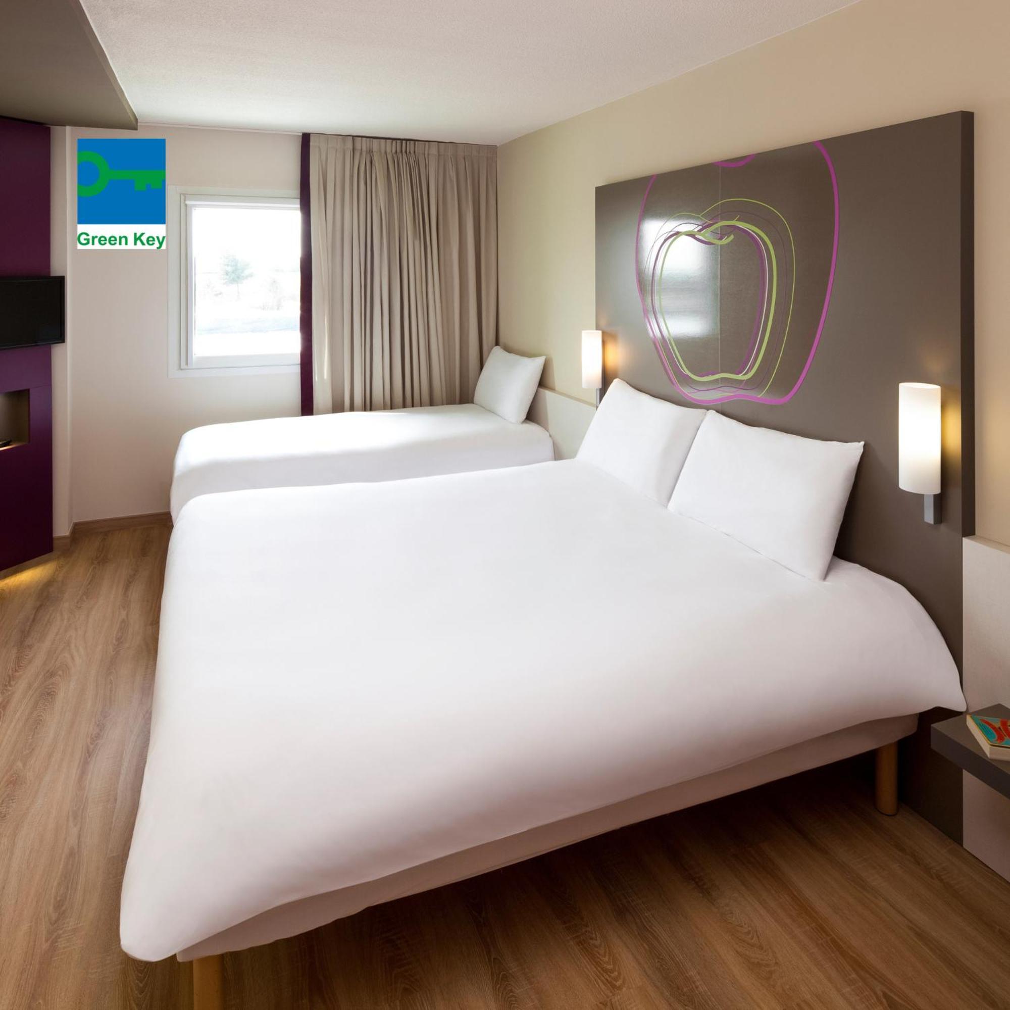 Hotel Ibis Styles Lleida Торрефаррера Экстерьер фото
